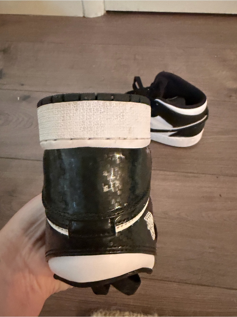 Jordan 1 Mid SE Kids' Sneakers Panda Black & White size 5 - Picture 10 of 14